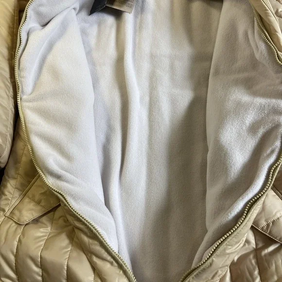 NWT Woman Nike Therma-FIT Tech Pack Long Puffer Jacket Gold Sz S Reg $200